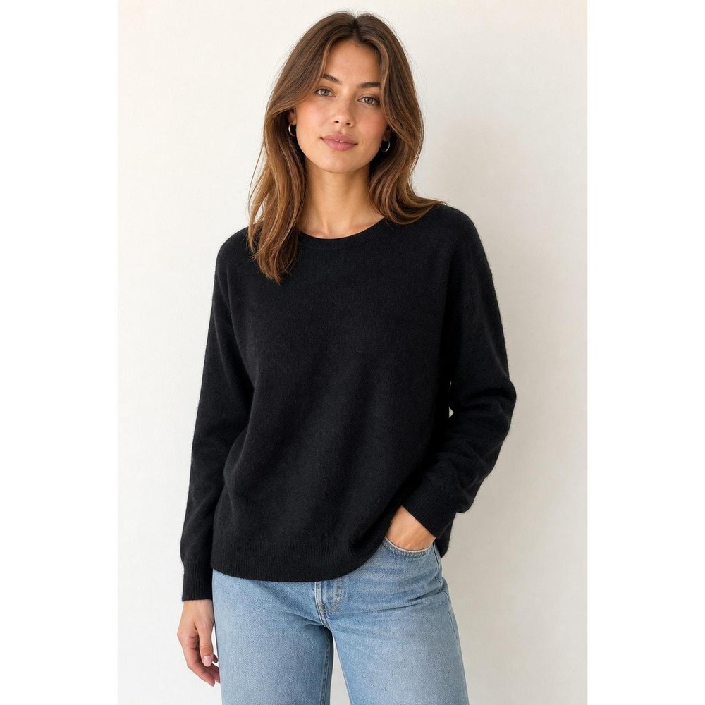 Charter Club Luxury 100% Cashmere Black Crew Sweater Capsole FLAW Womens Medium